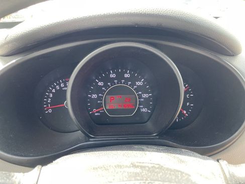 Used 2016 Kia Soul FWD image 29