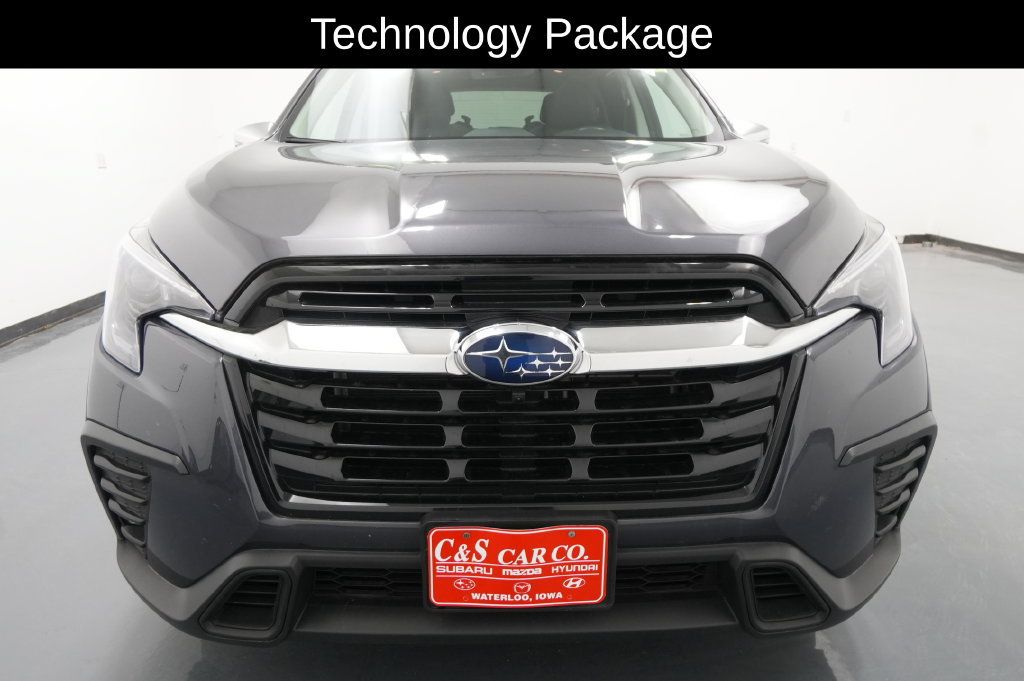 Used 2023 Subaru Ascent Limited w/ Technology Package AWD/4WD image 2