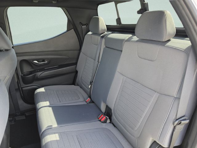 Used 2022 Hyundai Santa Cruz SEL w/ Activity Package FWD image 21