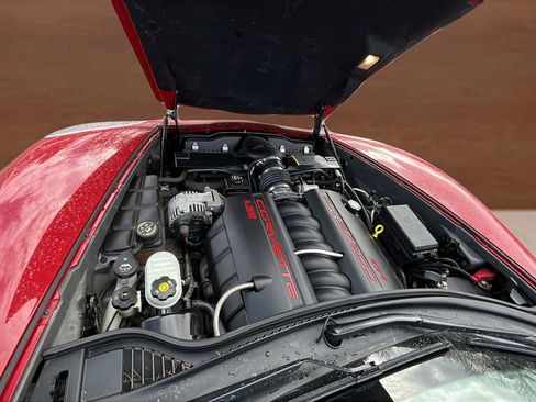 Used 2005 Chevrolet Corvette Coupe w/ Preferred Equipment Group image 11
