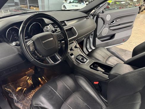 Used 2018 Land Rover Range Rover Evoque SE Dynamic image 42