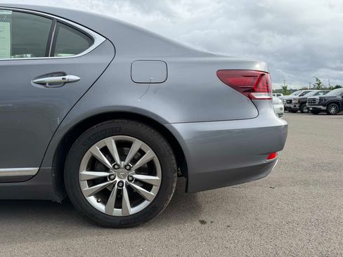 Used 2014 Lexus LS 460 w/ Comfort Package RWD image 11