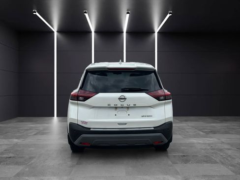 Used 2021 Nissan Rogue SV image 5