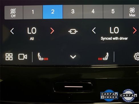 Used 2025 Volvo XC40 B5 Plus image 45