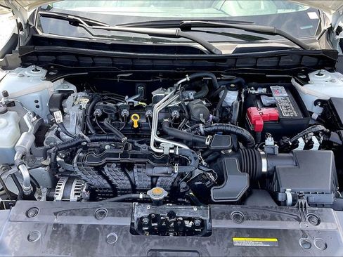 Used 2023 Nissan Altima 2.5 SL FWD image 32