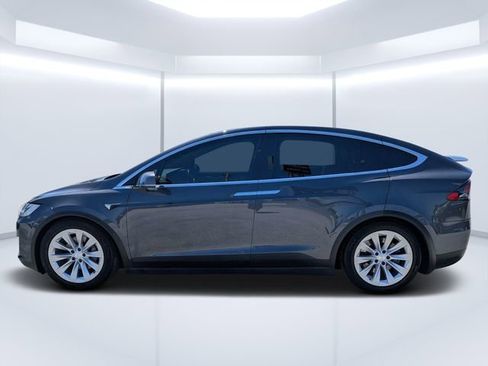 Used 2018 Tesla Model X 75D AWD/4WD image 6