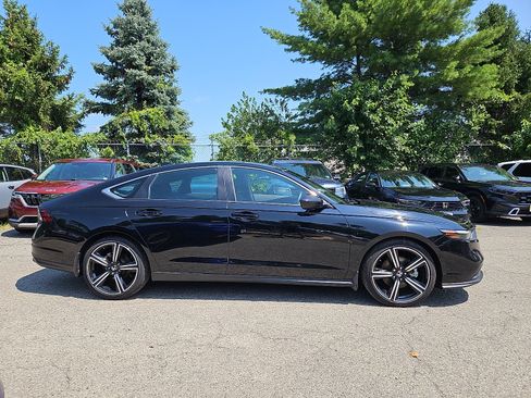 Used 2024 Honda Accord Sport image 8