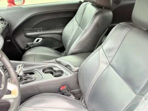 Used 2015 Dodge Challenger SXT Plus w/ Sound Group II RWD image 7