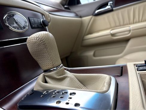 Used 2010 INFINITI M35 w/ Technology Pkg image 18