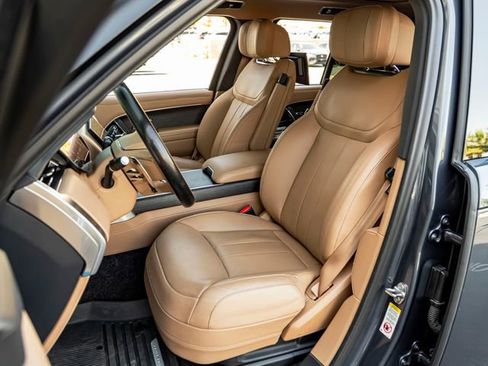 Used 2024 Land Rover Range Rover Autobiography image 13