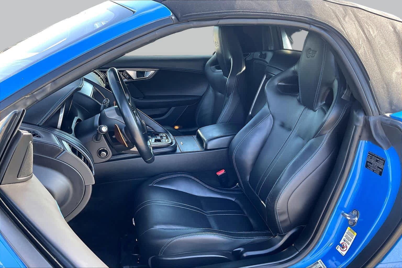 Used 2017 Jaguar F-TYPE S RWD image 7