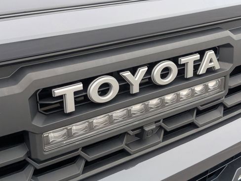 Used 2024 Toyota Tacoma SR5 image 5