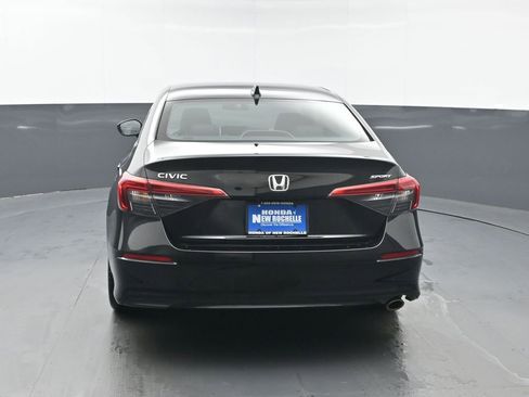 Used 2022 Honda Civic Sport image 5