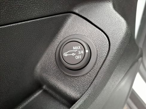 Certified 2022 GMC Terrain SLE w/ Driver Convenience Package image 10