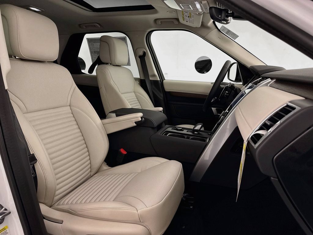 New 2026 Land Rover Discovery Dynamic SE AWD/4WD image 30