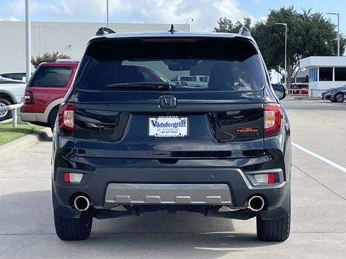 Used 2023 Honda Passport TrailSport image 6