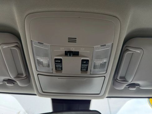 Used 2018 Toyota RAV4 Adventure image 35