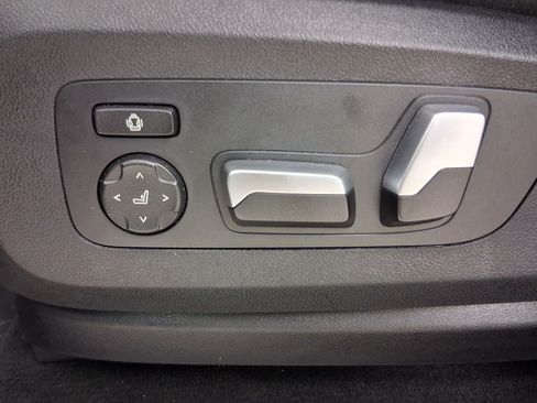 Used 2026 BMW X5 sDrive40i w/ Parking Assistance Package RWD image 16