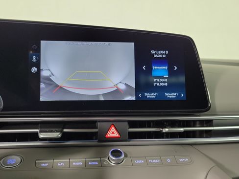 New 2025 Hyundai Elantra SEL image 14