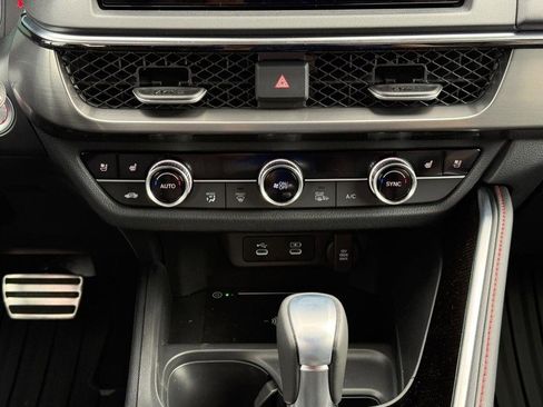 Used 2025 Acura ADX A-Spec image 10