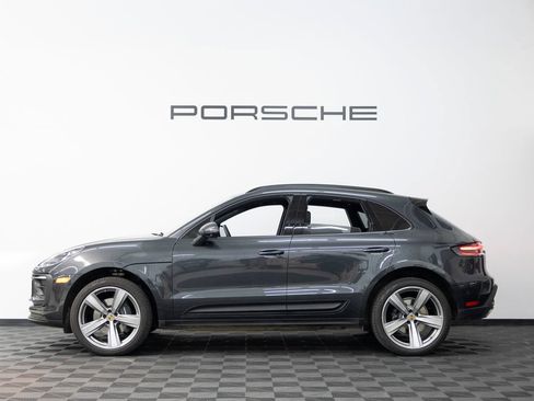 Certified 2026 Porsche Macan AWD/4WD image 2