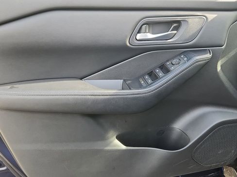 Certified 2024 Nissan Rogue SV image 13