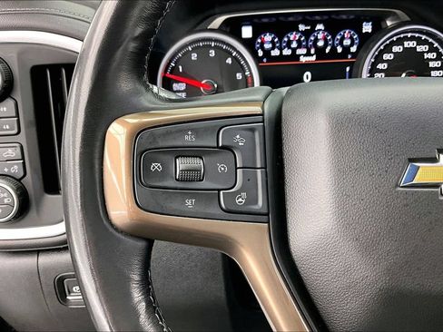Used 2021 Chevrolet Silverado 1500 High Country w/ Technology Package AWD/4WD image 19