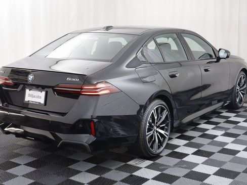 New 2026 BMW 530i xDrive w/ M Sport Package image 19