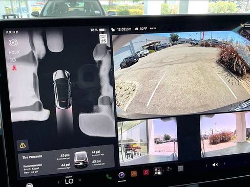 Used 2023 Tesla Model Y Long Range AWD/4WD image 14