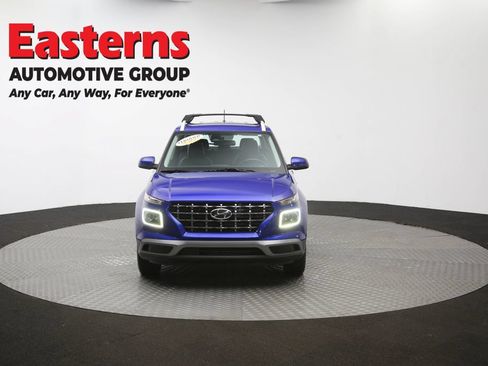 Used 2023 Hyundai Venue Limited FWD image 50