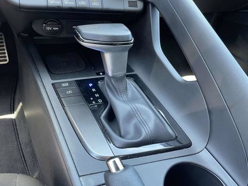 Certified 2025 Hyundai Elantra Sport FWD image 21