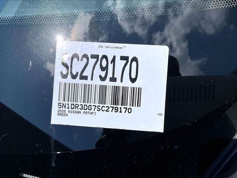 Certified 2025 Nissan Pathfinder Platinum w/ Cargo Package FWD image 35