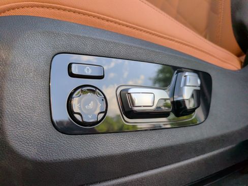 Used 2026 BMW X5 xDrive40i w/ Climate Comfort Package image 29