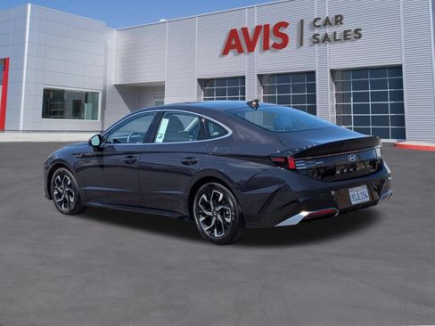 Used 2025 Hyundai Sonata SEL FWD image 9