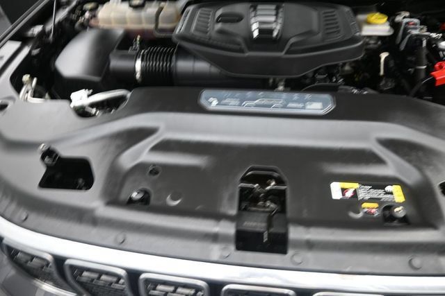 Used 2025 Jeep Wagoneer 4WD image 36