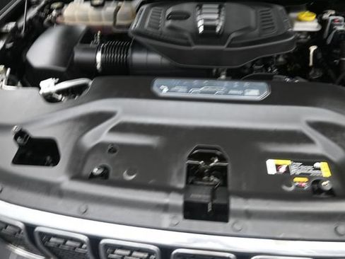 Used 2025 Jeep Wagoneer 4WD image 36