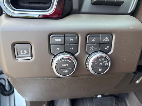 New 2026 GMC Sierra 2500 Denali w/ Technology Package AWD/4WD image 22