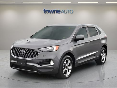 Used 2023 Ford Edge SEL w/ Convenience Package AWD/4WD image 3