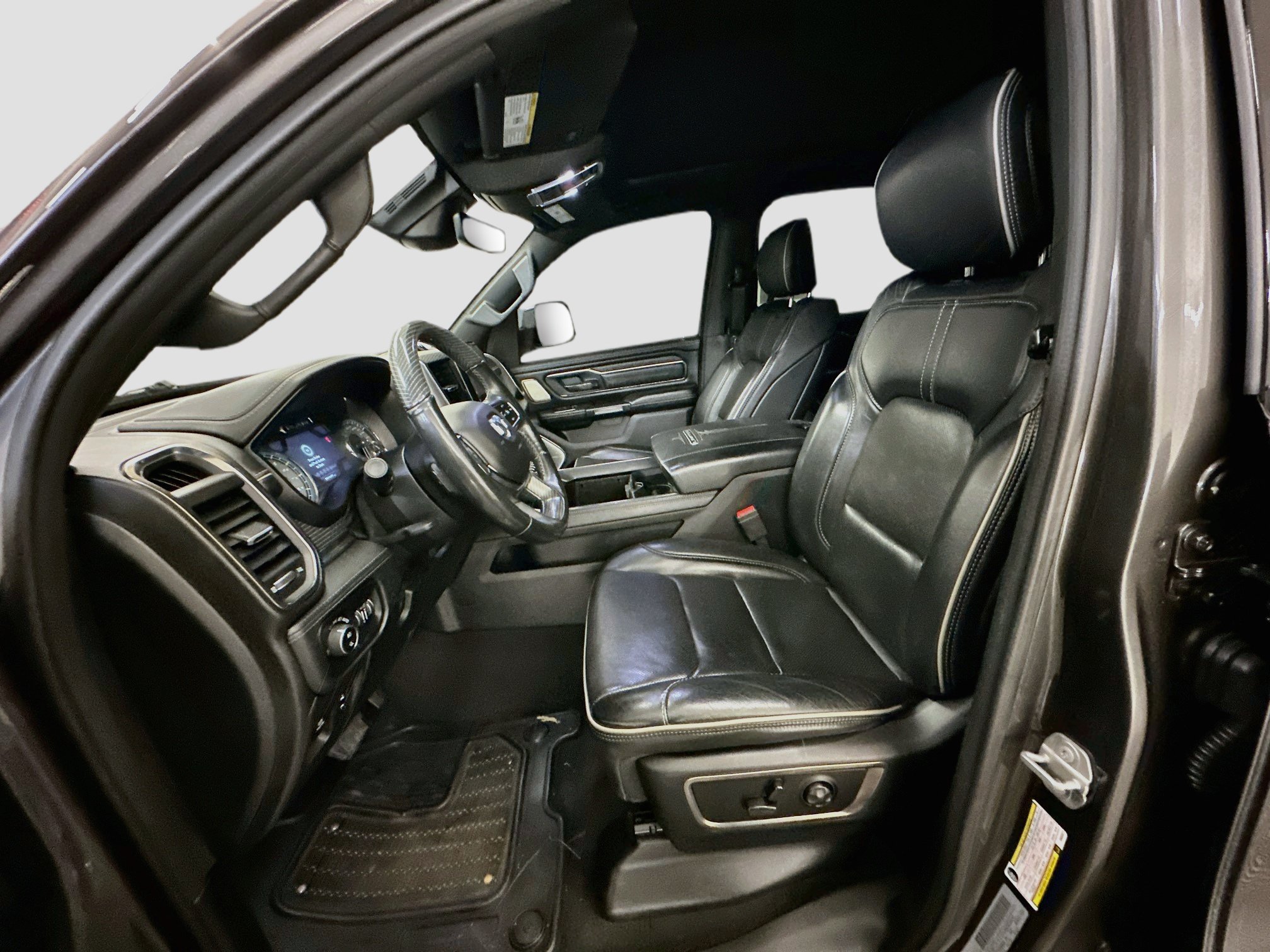 Used 2019 RAM 1500 Limited AWD/4WD image 13