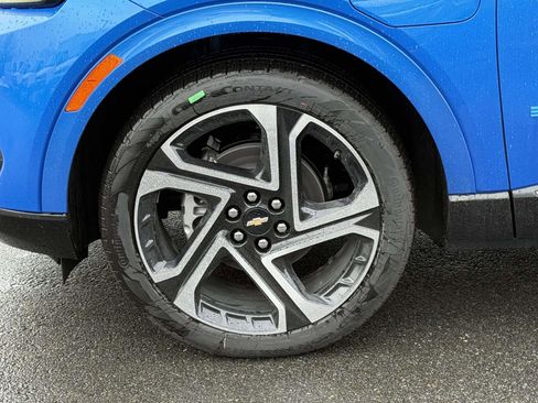 New 2026 Chevrolet Equinox EV LT image 7