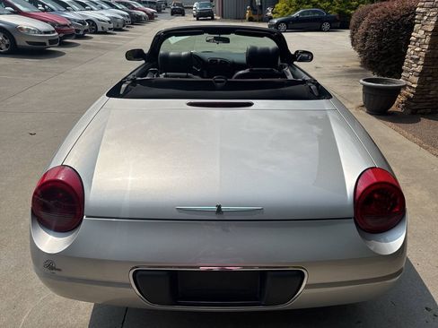 Used 2004 Ford Thunderbird RWD image 13
