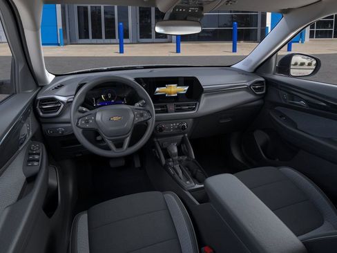 New 2026 Chevrolet TrailBlazer LS w/ LS Convenience Package FWD image 16