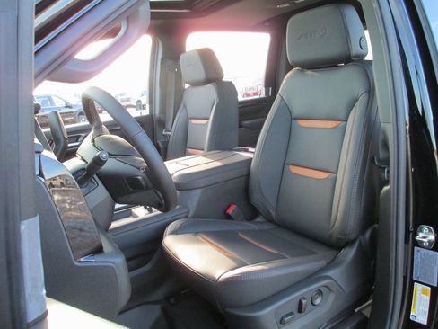 New 2026 GMC Sierra 2500 AT4 w/ AT4 Premium Plus Package image 12