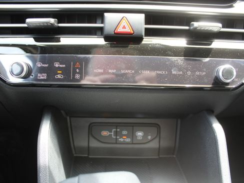 New 2026 Kia Sportage EX FWD image 39