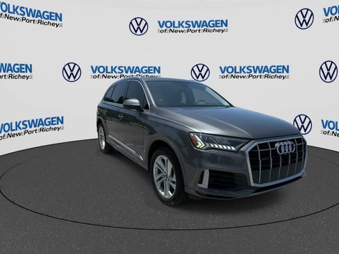 Used 2023 Audi Q7 3.0T Premium AWD/4WD image 2