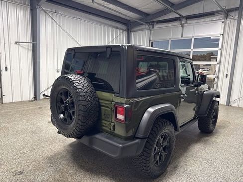 Used 2022 Jeep Wrangler Sport AWD/4WD image 20