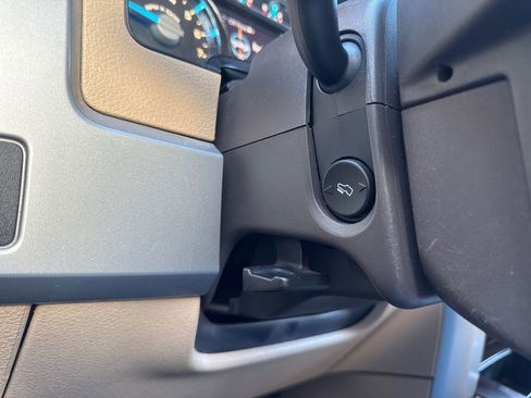 Used 2013 Ford F150 Lariat w/ Luxury Equipment Group image 37