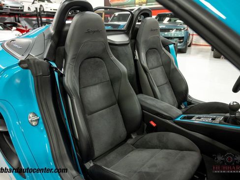 Used 2021 Porsche 718 Boxster Spyder RWD image 29