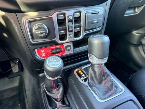 Used 2019 Jeep Wrangler Unlimited Rubicon image 20