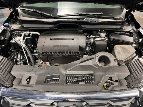 Used 2025 Honda Pilot EX-L image 17